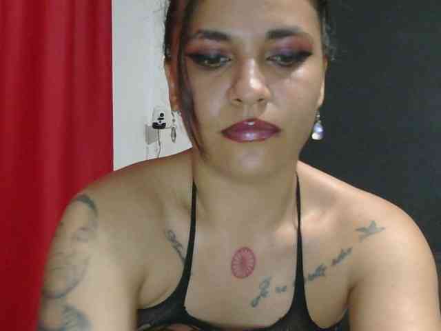 HotVenesse webcam