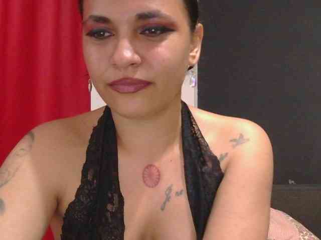 HotVenesse webcam
