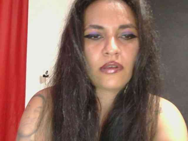 HotVenesse webcam