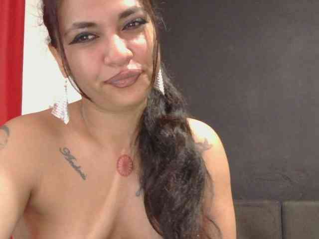 HotVenesse webcam