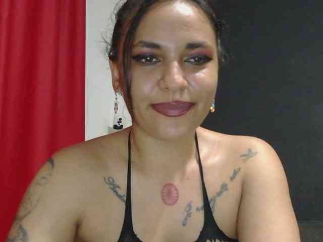 HotVenesse webcam