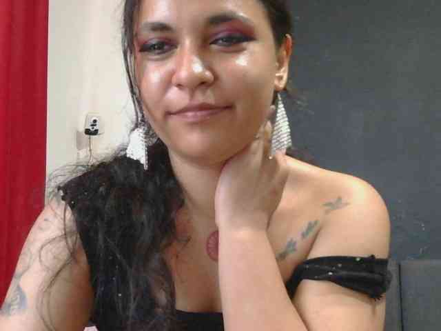 HotVenesse webcam