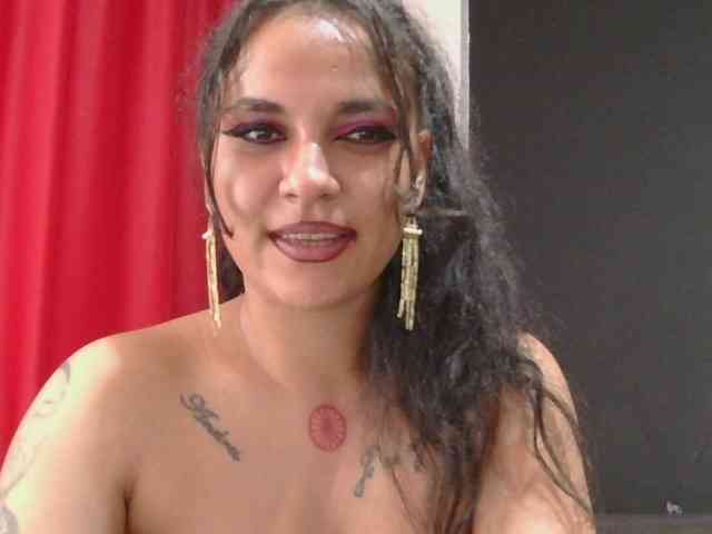 HotVenesse webcam