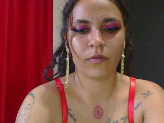 HotVenesse webcam
