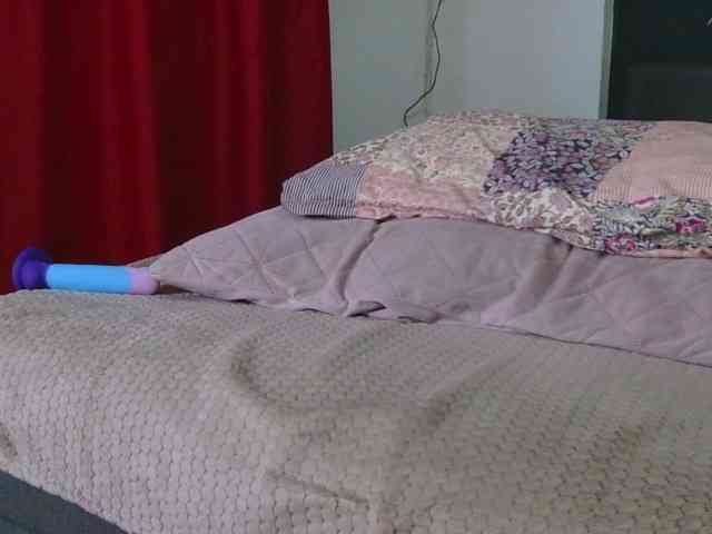 HotVenesse webcam