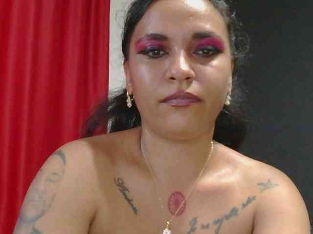HotVenesse webcam