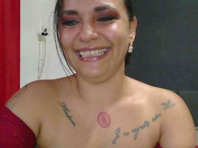 HotVenesse webcam