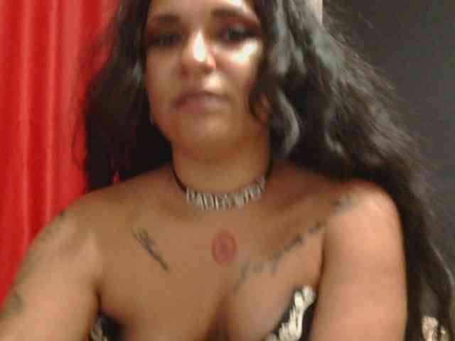 HotVenesse webcam