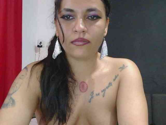 HotVenesse webcam