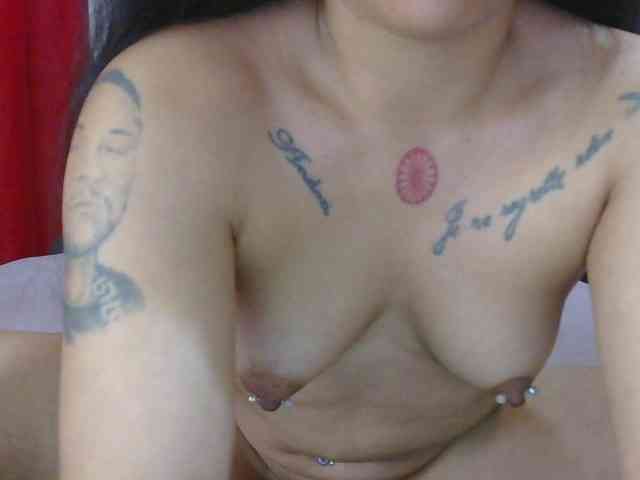 HotVenesse webcam