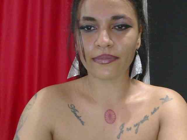 HotVenesse webcam