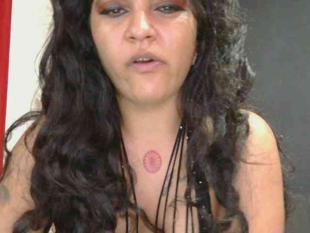 HotVenesse webcam