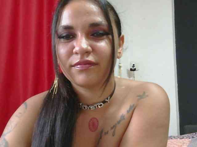 HotVenesse webcam