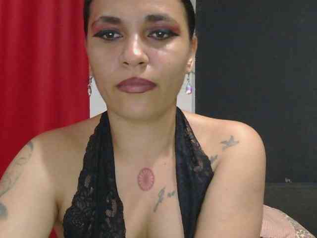 HotVenesse webcam