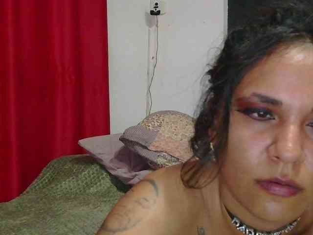 HotVenesse webcam