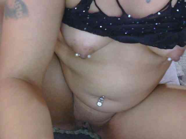 HotVenesse webcam