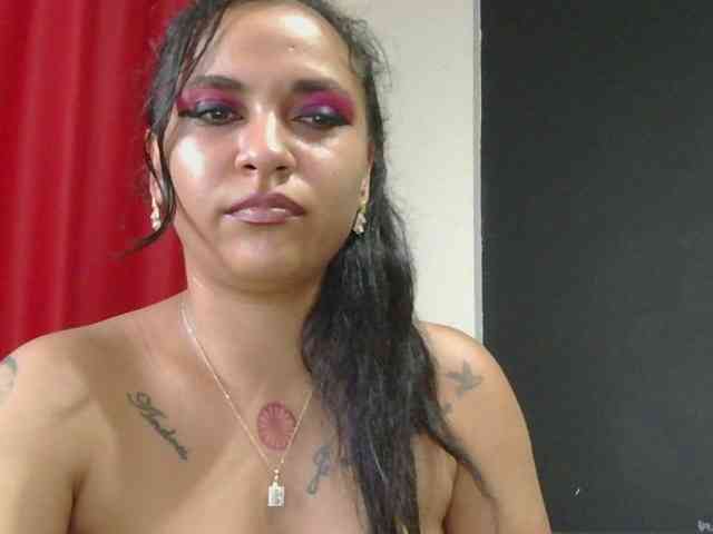 HotVenesse webcam