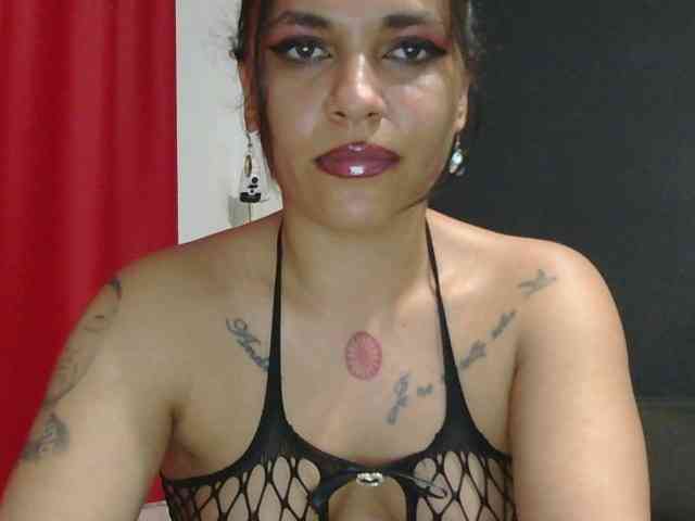 HotVenesse webcam