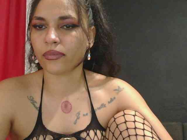 HotVenesse webcam