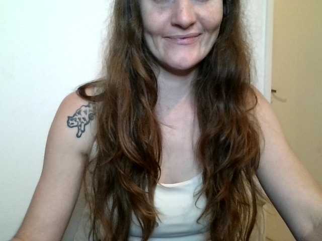 MilfNadia live webcam show