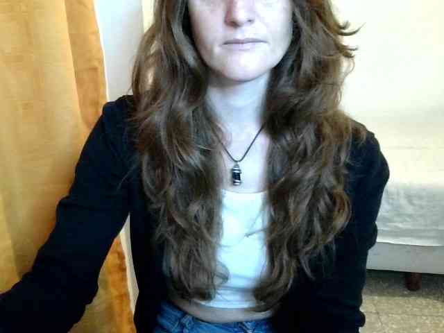 MilfNadia webcam