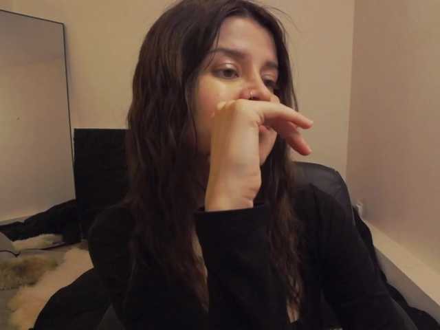AryaJoliee