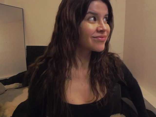 AryaJoliee