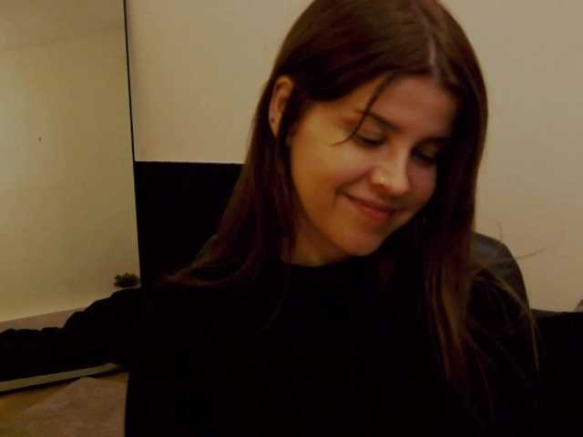 AryaJoliee