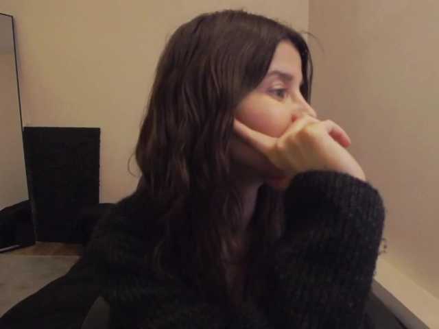 AryaJoliee