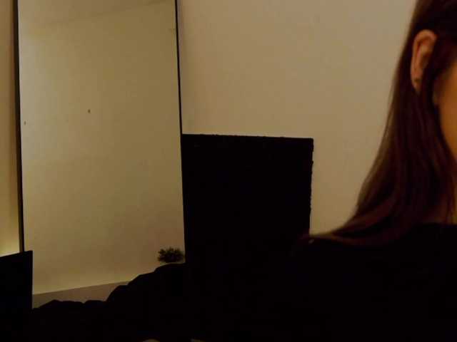 AryaJoliee