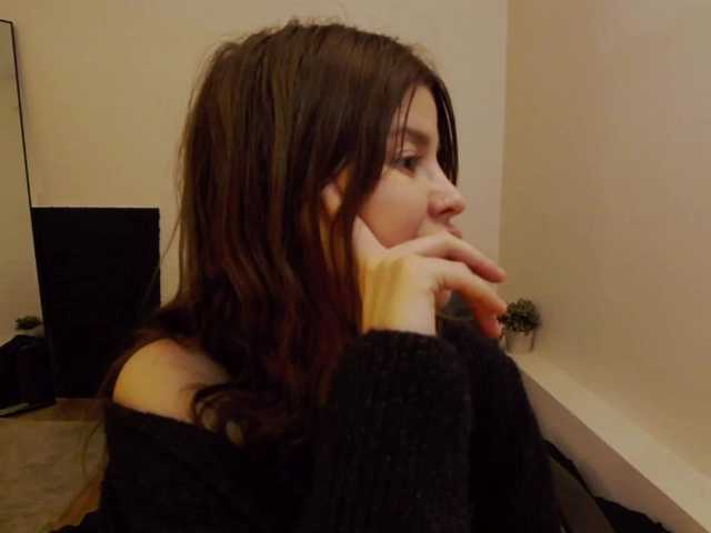 AryaJoliee