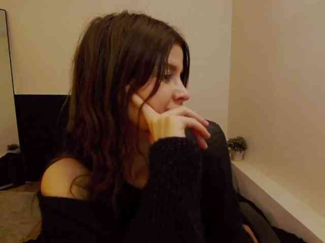 AryaJoliee