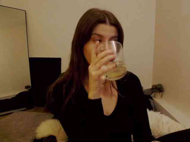 AryaJoliee webcam