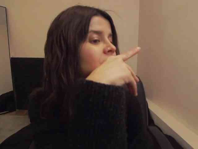 AryaJoliee
