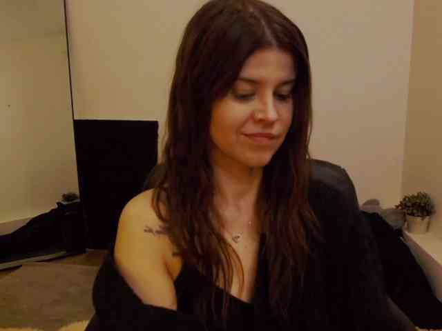 AryaJoliee webcam
