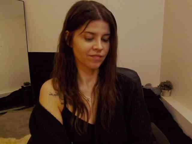 AryaJoliee webcam