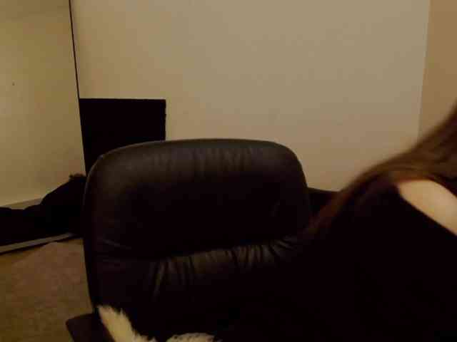 AryaJoliee