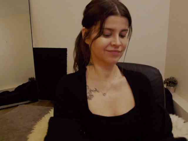 AryaJoliee webcam