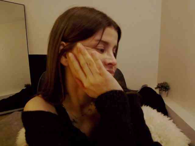 AryaJoliee webcam