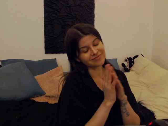 AryaJoliee