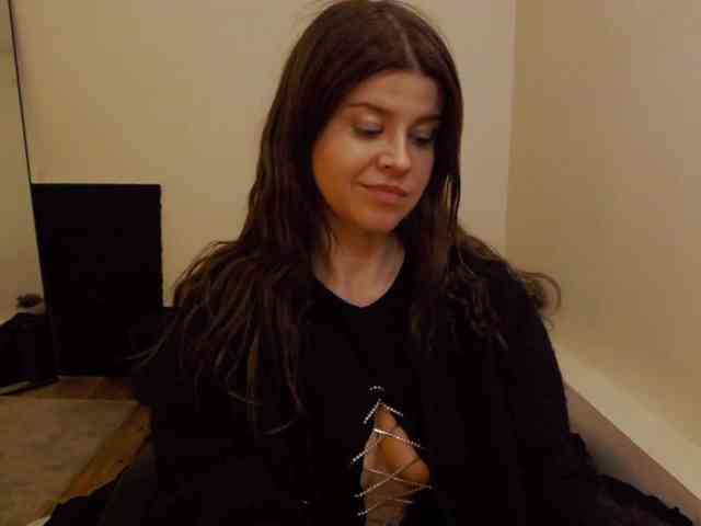 AryaJoliee webcam