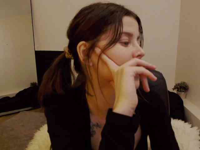 AryaJoliee webcam