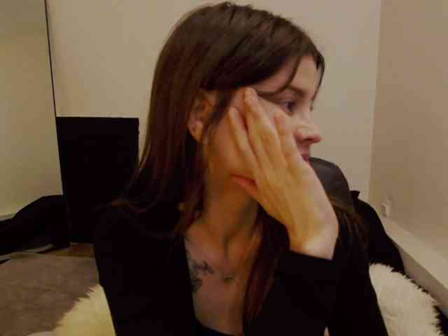 AryaJoliee webcam