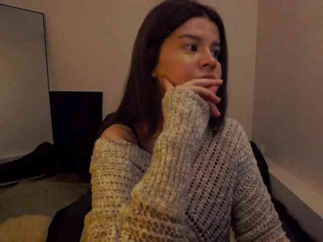 AryaJoliee webcam
