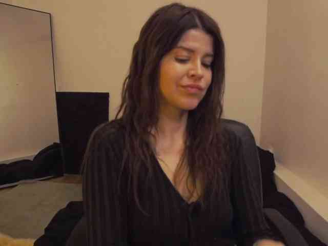 AryaJoliee