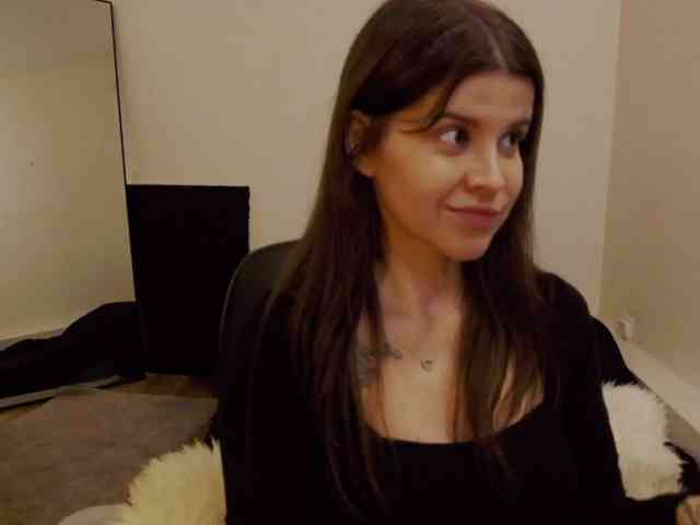 AryaJoliee webcam