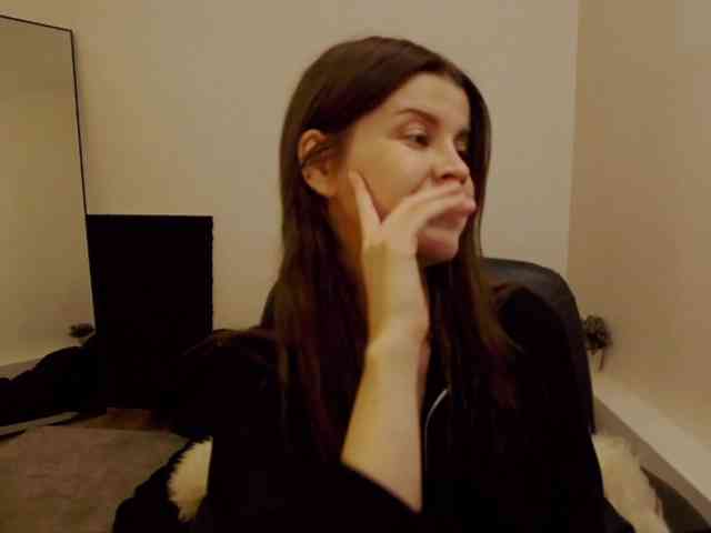AryaJoliee Live Webcam on BongaCams