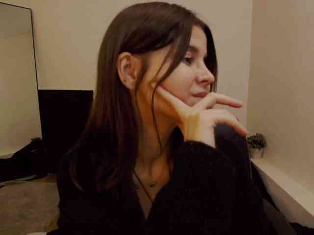 AryaJoliee webcam