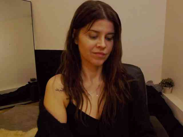 AryaJoliee webcam