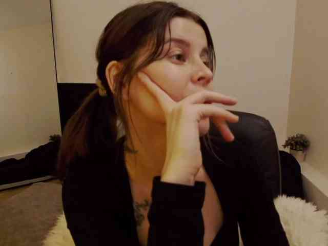 AryaJoliee webcam